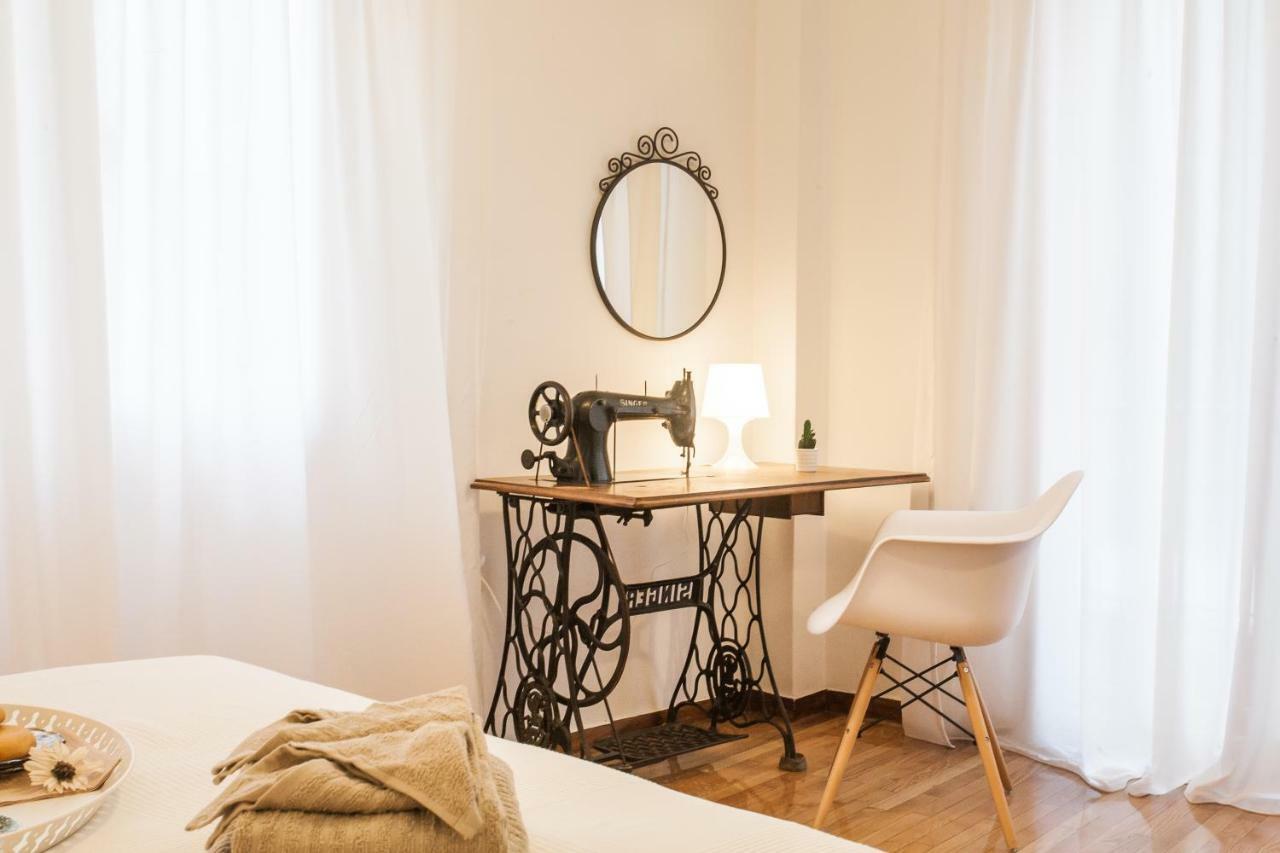 Classy And Stylish Private Apartment At Acropolis Museum Metro Station Афины Экстерьер фото