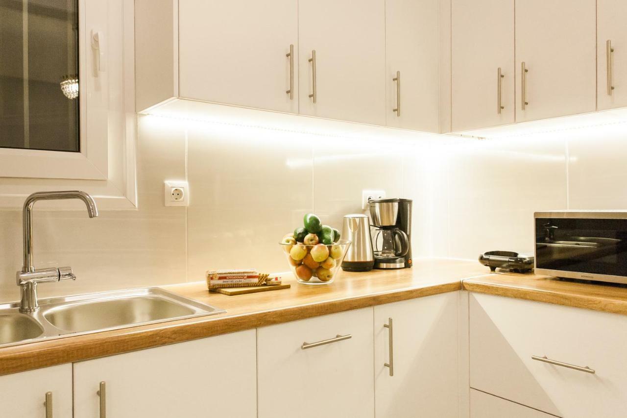 Classy And Stylish Private Apartment At Acropolis Museum Metro Station Афины Экстерьер фото
