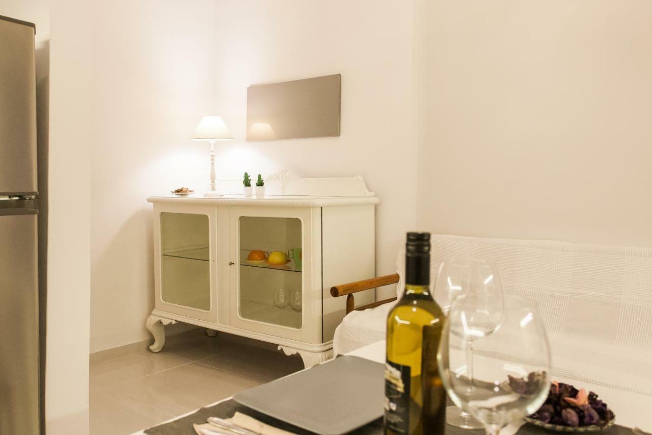 Classy And Stylish Private Apartment At Acropolis Museum Metro Station Афины Экстерьер фото